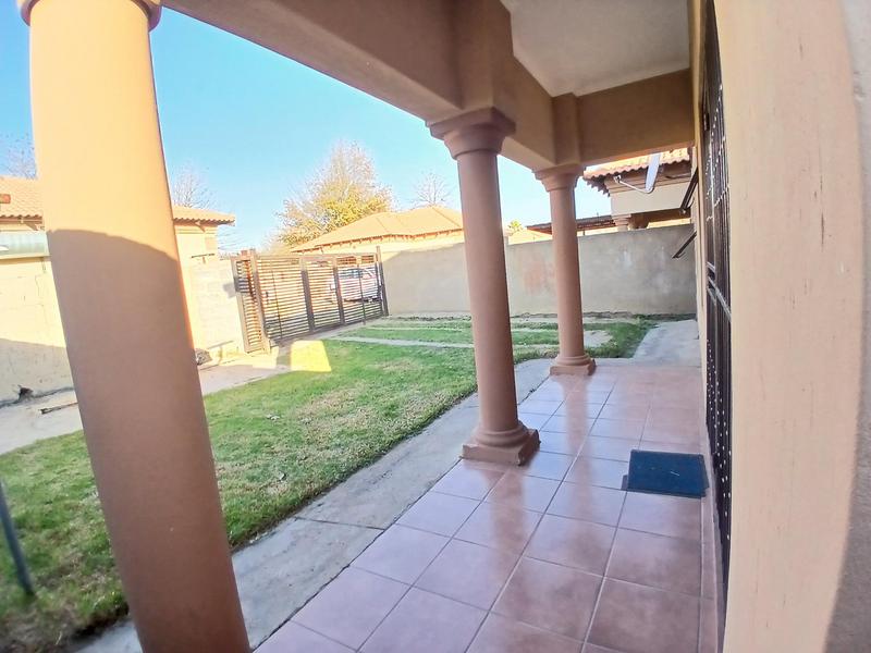 2 Bedroom Property for Sale in Ermelo Mpumalanga