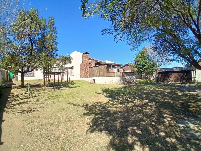 5 Bedroom Property for Sale in Ermelo Mpumalanga