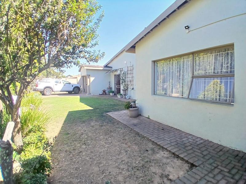 5 Bedroom Property for Sale in Ermelo Mpumalanga