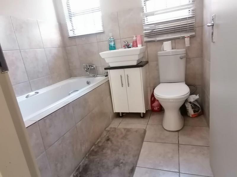 2 Bedroom Property for Sale in Ermelo Mpumalanga