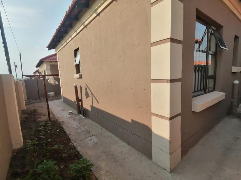 2 Bedroom Property for Sale in Ermelo Mpumalanga