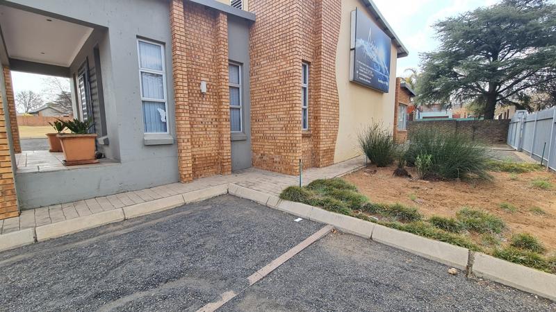 Commercial Property for Sale in Lisdogan Park Gauteng