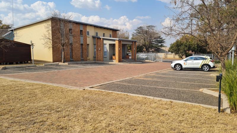 Commercial Property for Sale in Lisdogan Park Gauteng