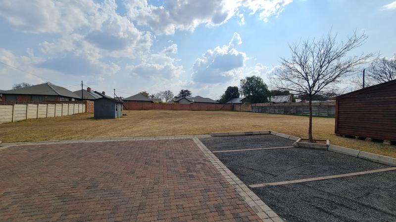 Commercial Property for Sale in Lisdogan Park Gauteng