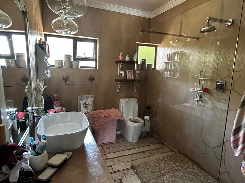 8 Bedroom Property for Sale in Standerton Rural Mpumalanga