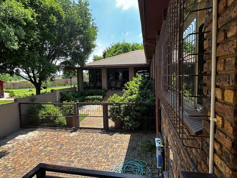 8 Bedroom Property for Sale in Standerton Rural Mpumalanga