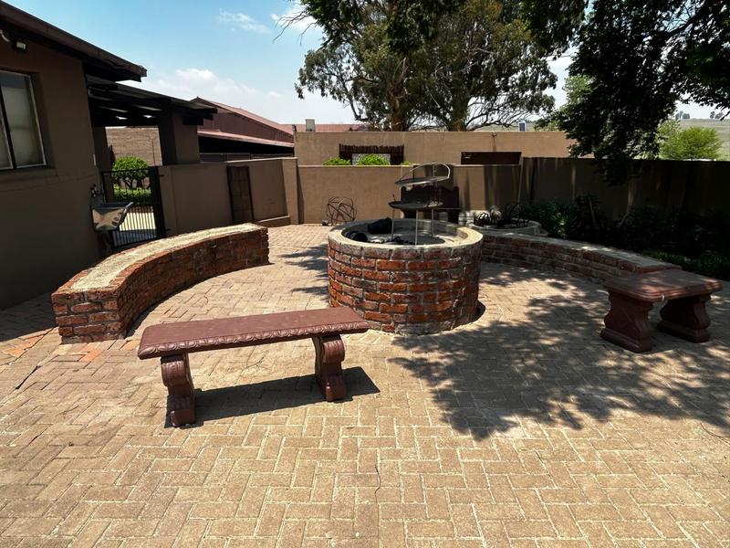 8 Bedroom Property for Sale in Standerton Rural Mpumalanga