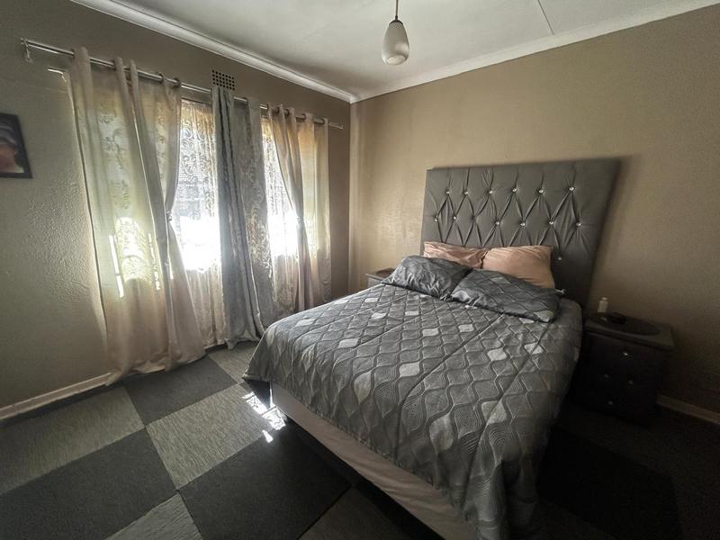 4 Bedroom Property for Sale in Kosmos Park Mpumalanga