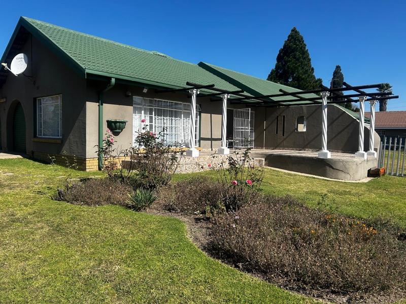 4 Bedroom Property for Sale in Kosmos Park Mpumalanga