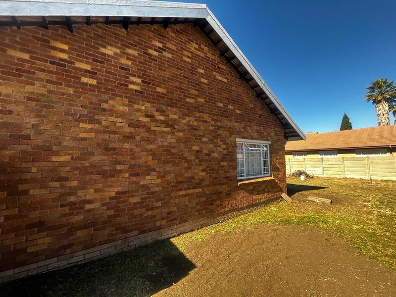 4 Bedroom Property for Sale in Flora Park Mpumalanga