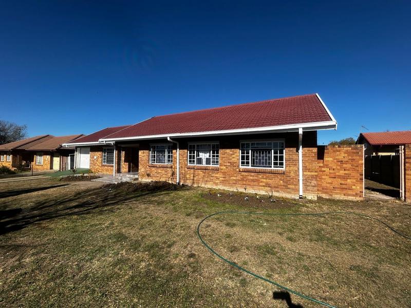 4 Bedroom Property for Sale in Flora Park Mpumalanga